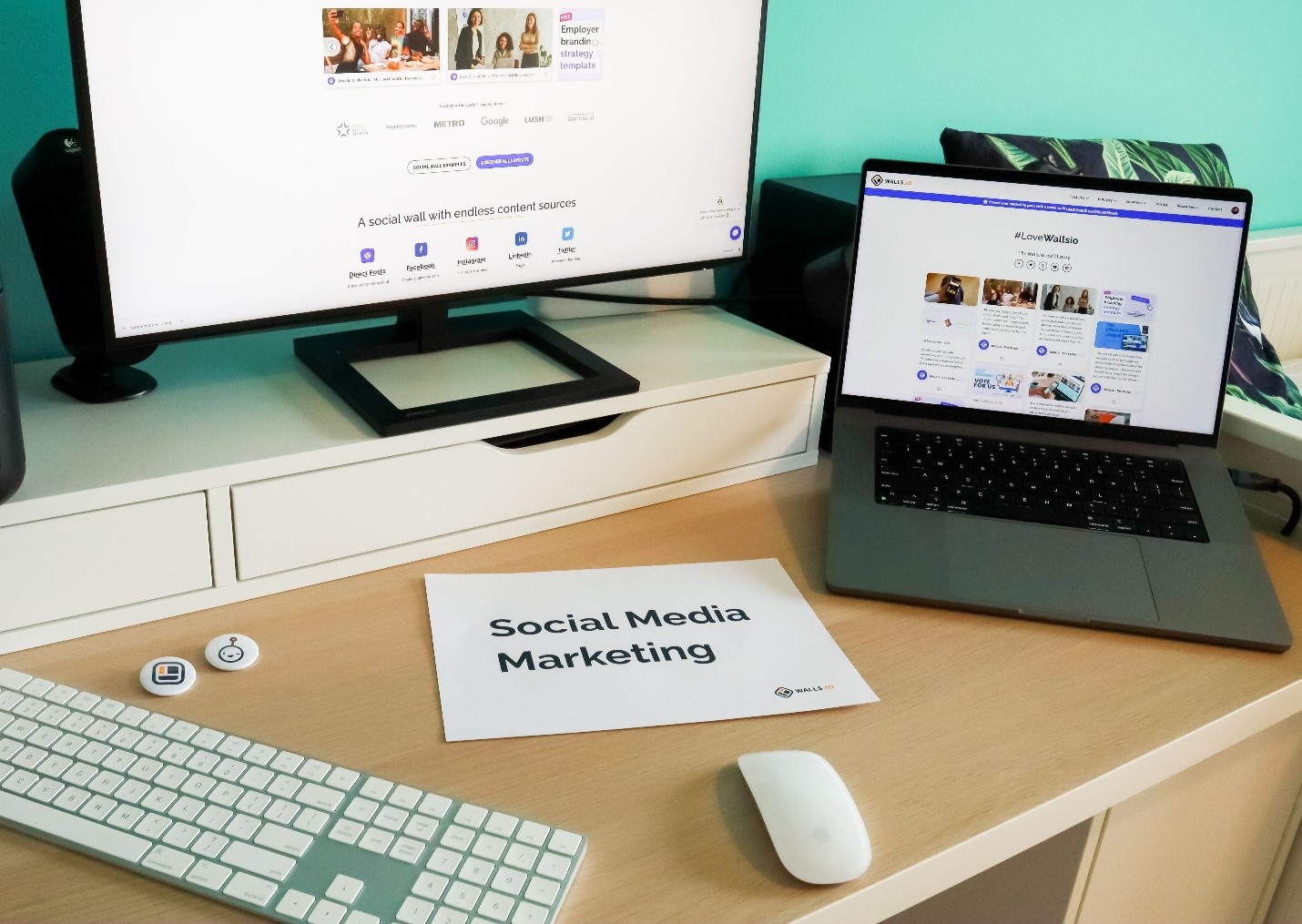 Organic vs Paid SMM Marketing